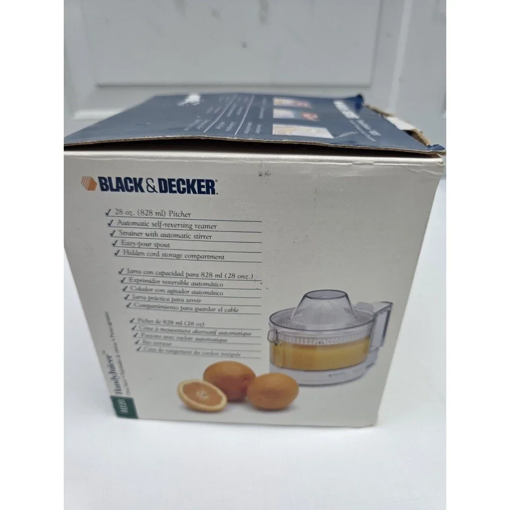 Black & Decker HJ28 Electric Handy Citrus/Fruit Juicer W/ Easy Pour